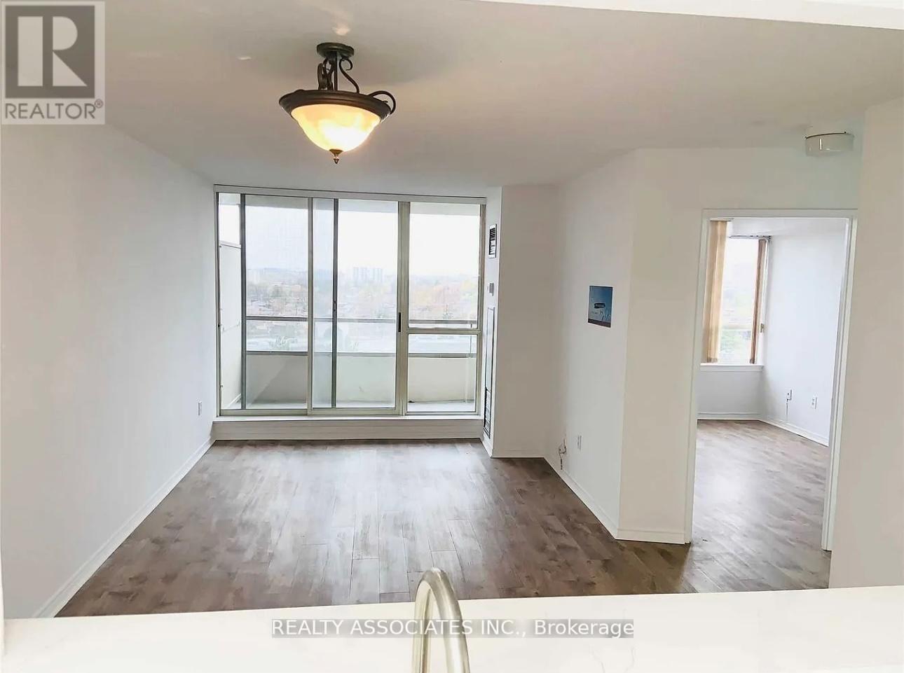 734 - 3 Greystone Walk Drive, Toronto, Ontario  M1K 5J4 - Photo 2 - E12662306