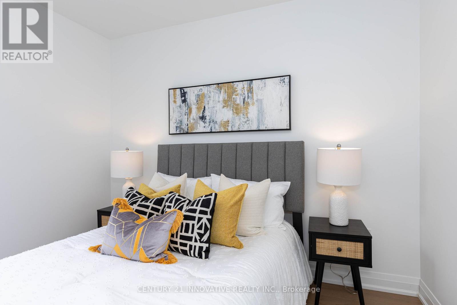 371 Milverton Boulevard, Toronto, Ontario  M4J 1W1 - Photo 23 - E12662316