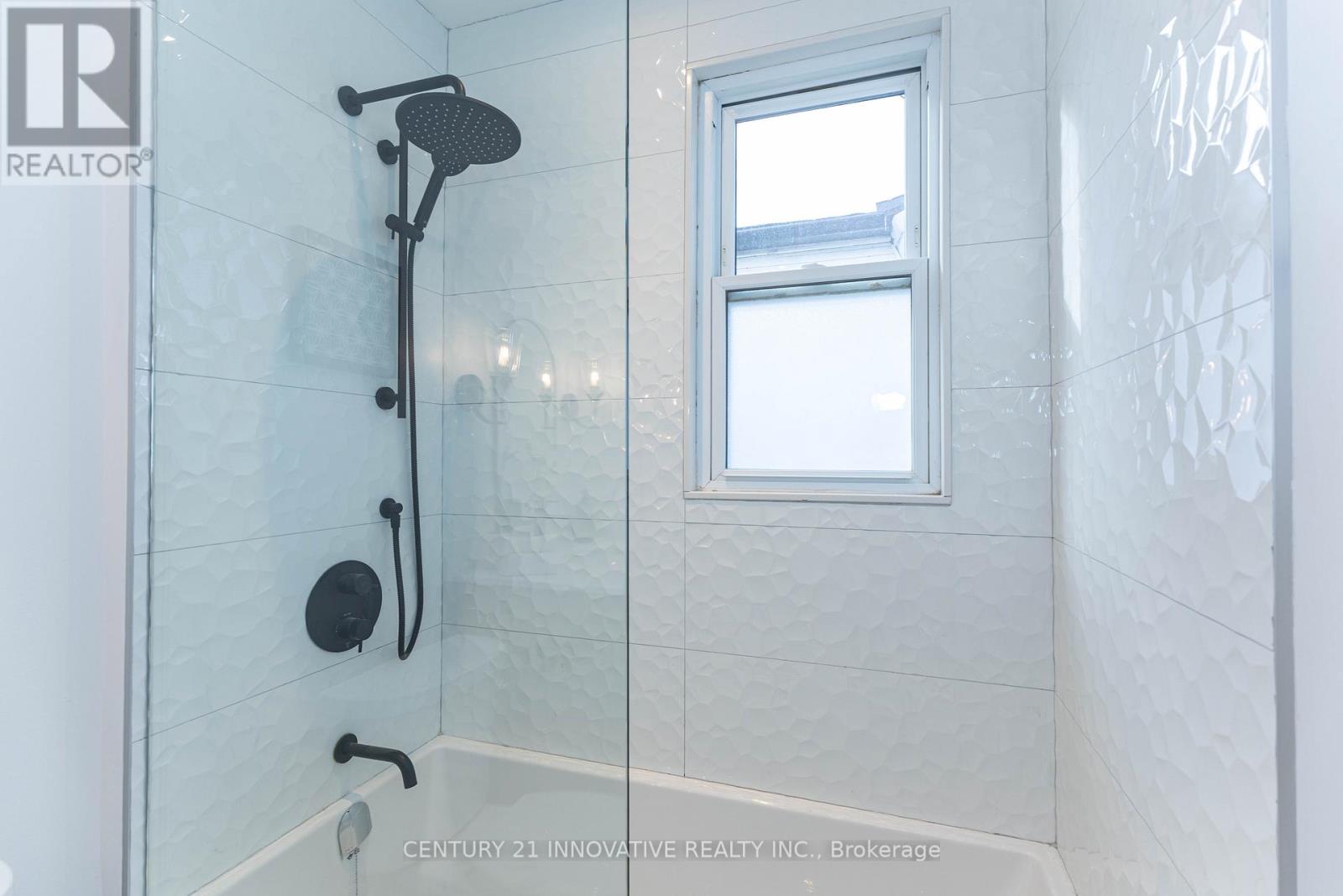 371 Milverton Boulevard, Toronto, Ontario  M4J 1W1 - Photo 26 - E12662316