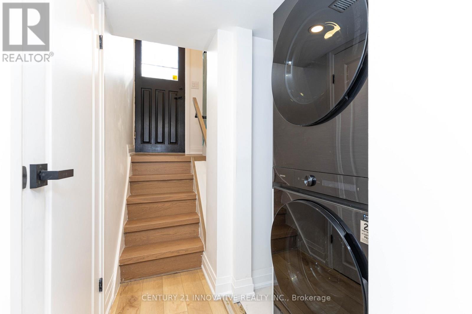 371 Milverton Boulevard, Toronto, Ontario  M4J 1W1 - Photo 32 - E12662316