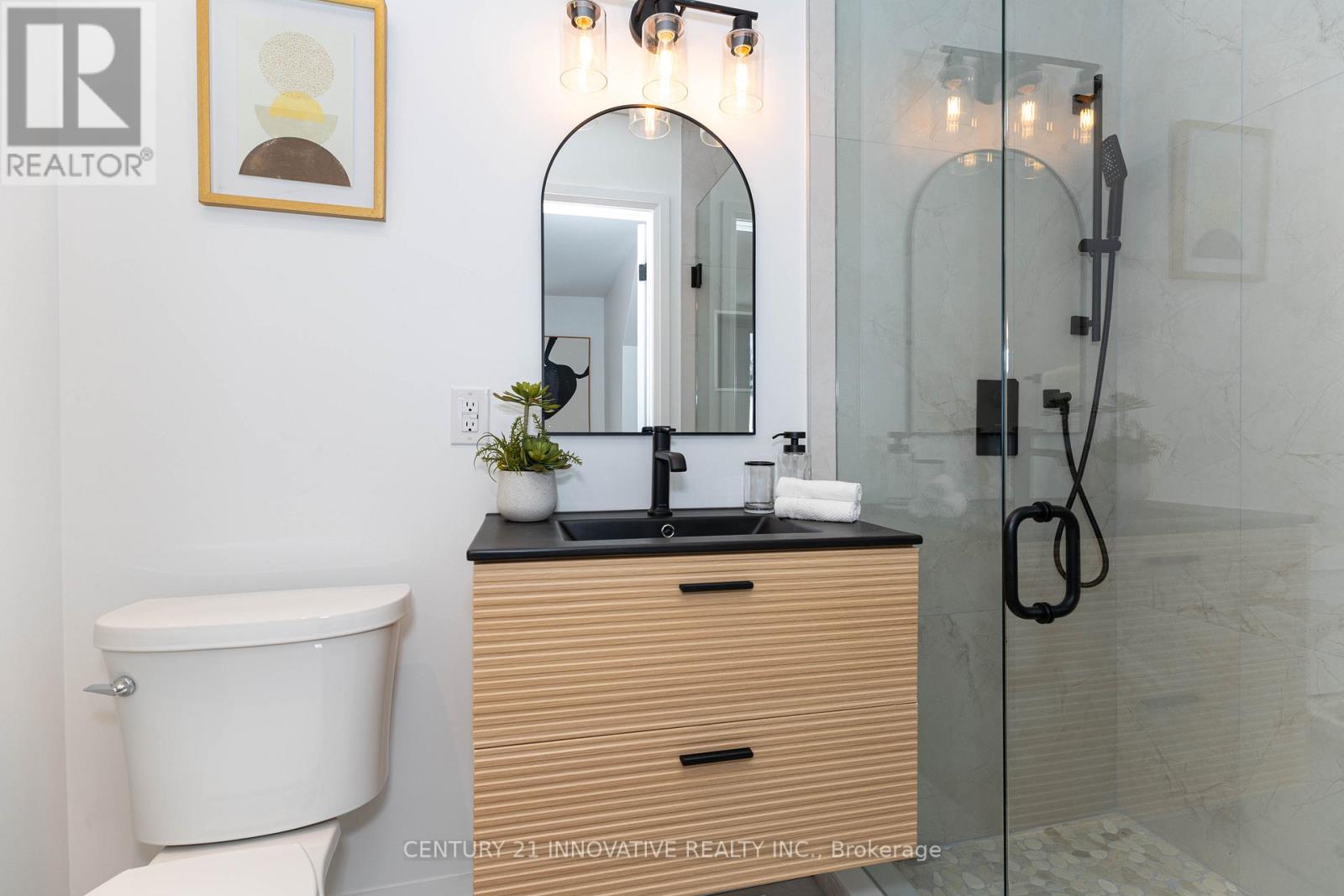 371 Milverton Boulevard, Toronto, Ontario  M4J 1W1 - Photo 43 - E12662316