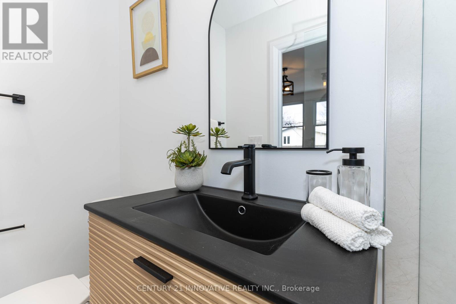 371 Milverton Boulevard, Toronto, Ontario  M4J 1W1 - Photo 44 - E12662316