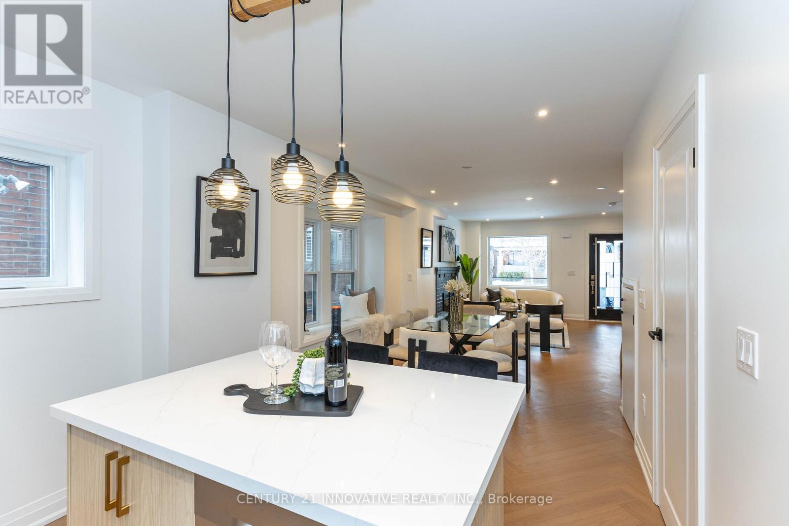 371 Milverton Boulevard, Toronto, Ontario  M4J 1W1 - Photo 6 - E12662316