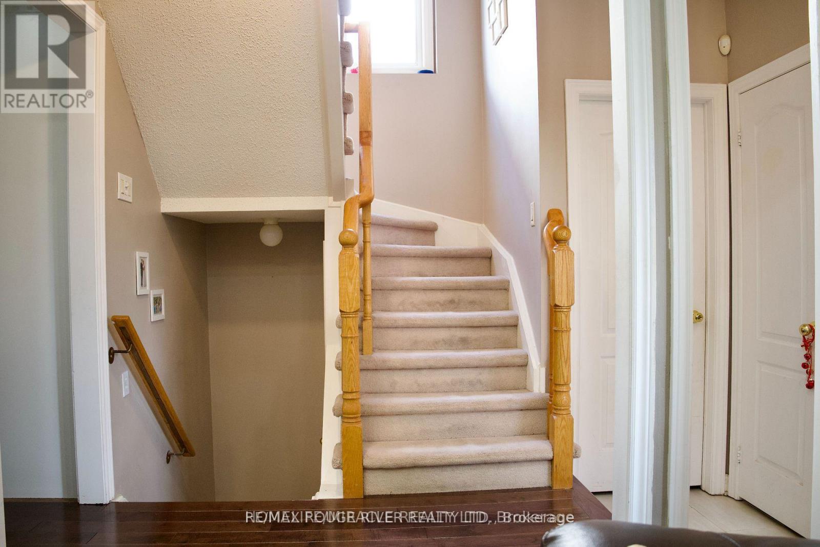 Main - 45 Shenandoah Drive, Whitby, Ontario  L1P 1T4 - Photo 3 - E12662358