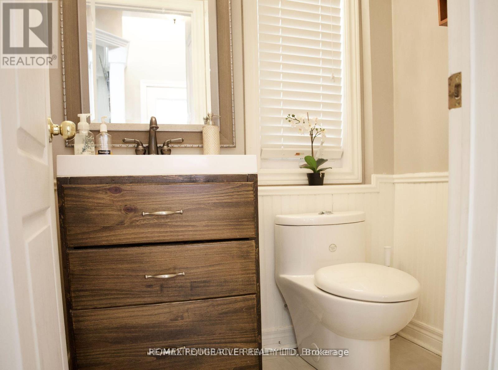 Main - 45 Shenandoah Drive, Whitby, Ontario  L1P 1T4 - Photo 4 - E12662358