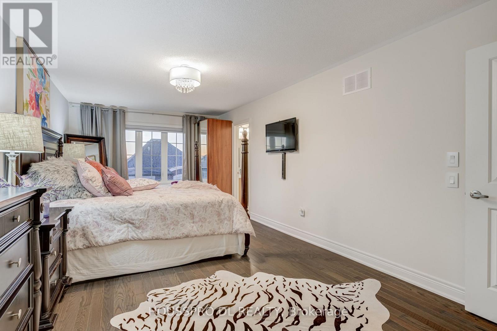 136 Carriage Shop Bend, East Gwillimbury, Ontario  L9N 0Y3 - Photo 32 - N12662274