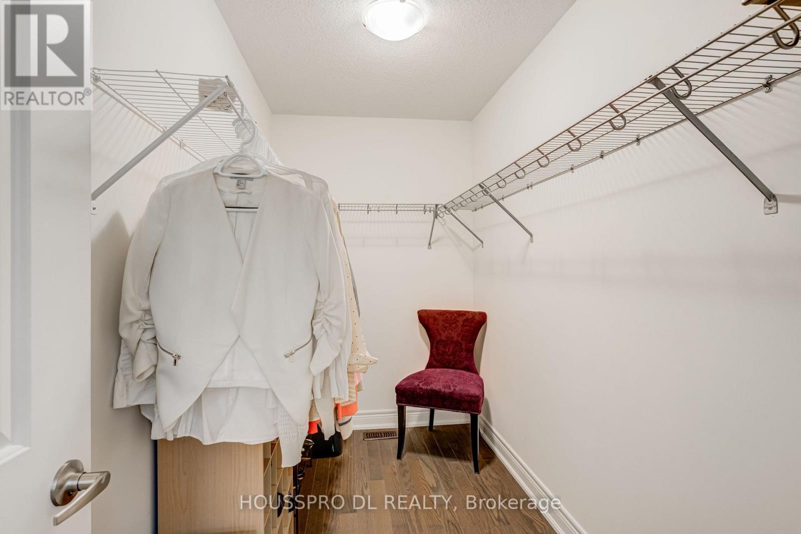 136 Carriage Shop Bend, East Gwillimbury, Ontario  L9N 0Y3 - Photo 35 - N12662274