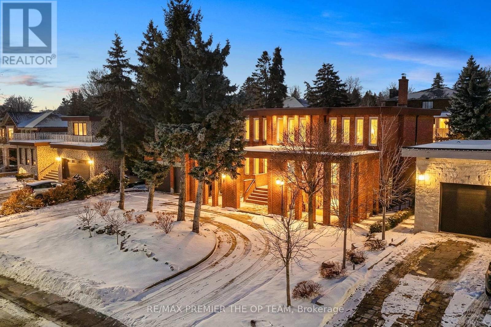 373 FIRGLEN RIDGE, Vaughan, Ontario