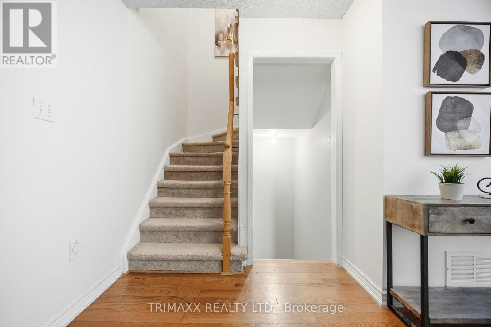 151 Coleridge Drive, Newmarket, Ontario  L3X 2T4 - Photo 21 - N12662460