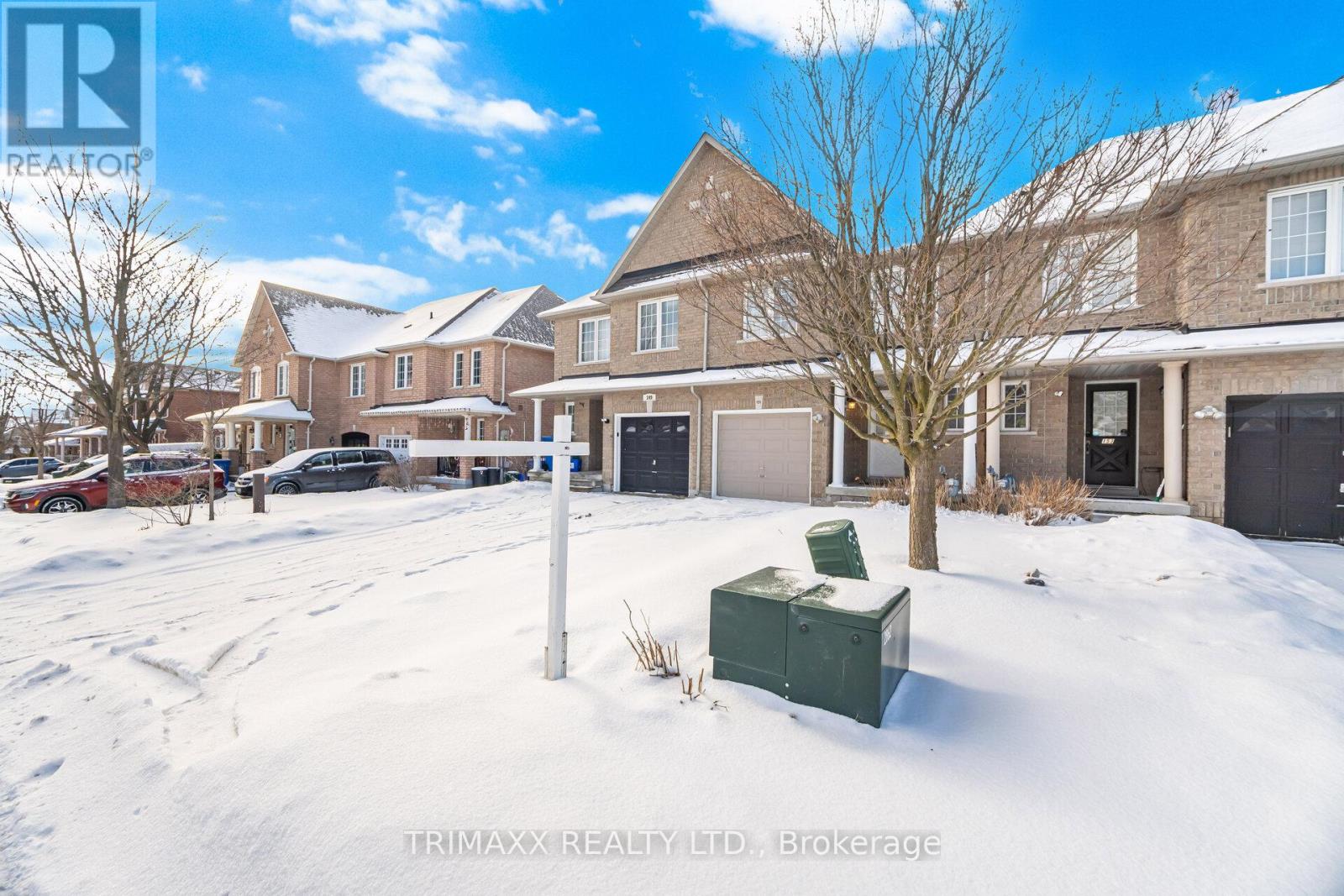 151 Coleridge Drive, Newmarket, Ontario  L3X 2T4 - Photo 4 - N12662460