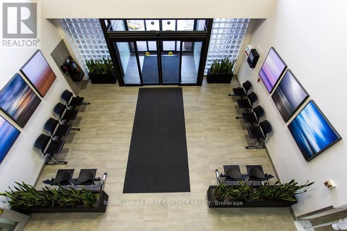 305 - 125 Bell Farm Road, Barrie (Wellington), Ontario  L4M 6L2 - Photo 3 - S12662340