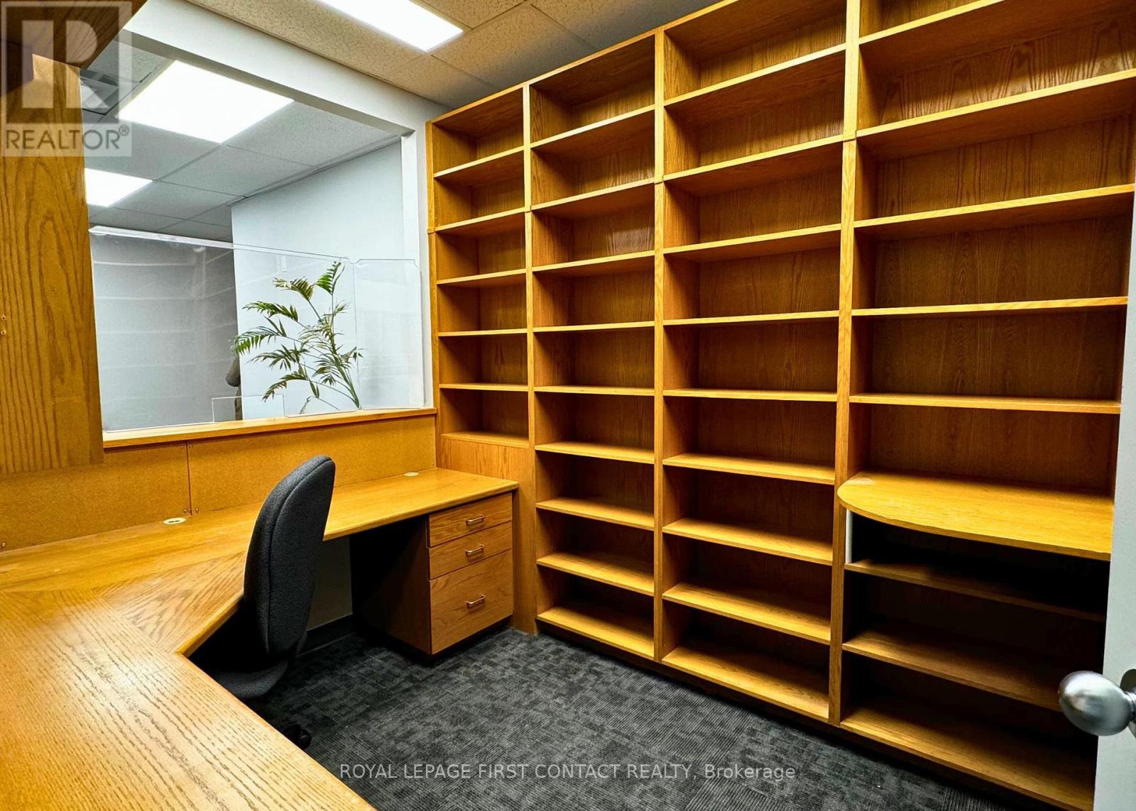 305 - 125 Bell Farm Road, Barrie (Wellington), Ontario  L4M 6L2 - Photo 7 - S12662340