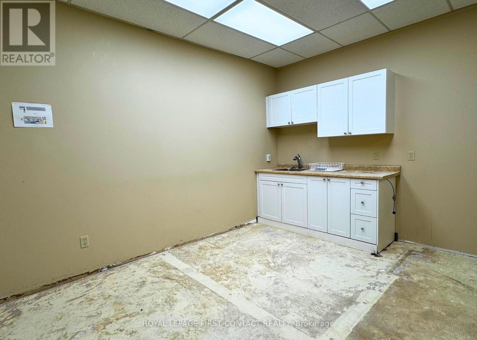 201/203 - 11 Ferris Lane, Barrie (Bayfield), Ontario  L4M 5N6 - Photo 10 - S12662458