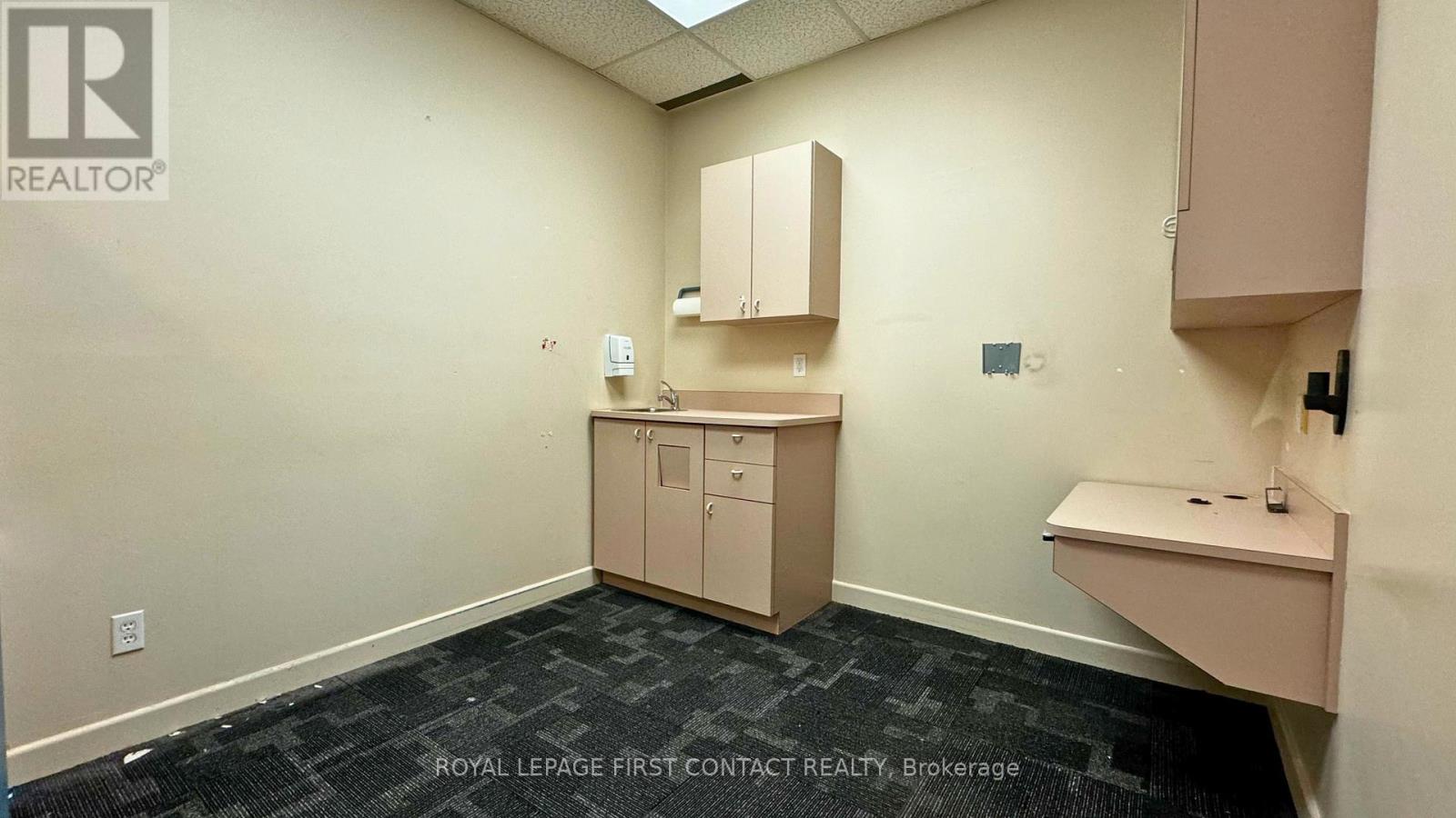 203 - 190 Cundles Road E, Barrie (Little Lake), Ontario  L4M 4S5 - Photo 12 - S12662498