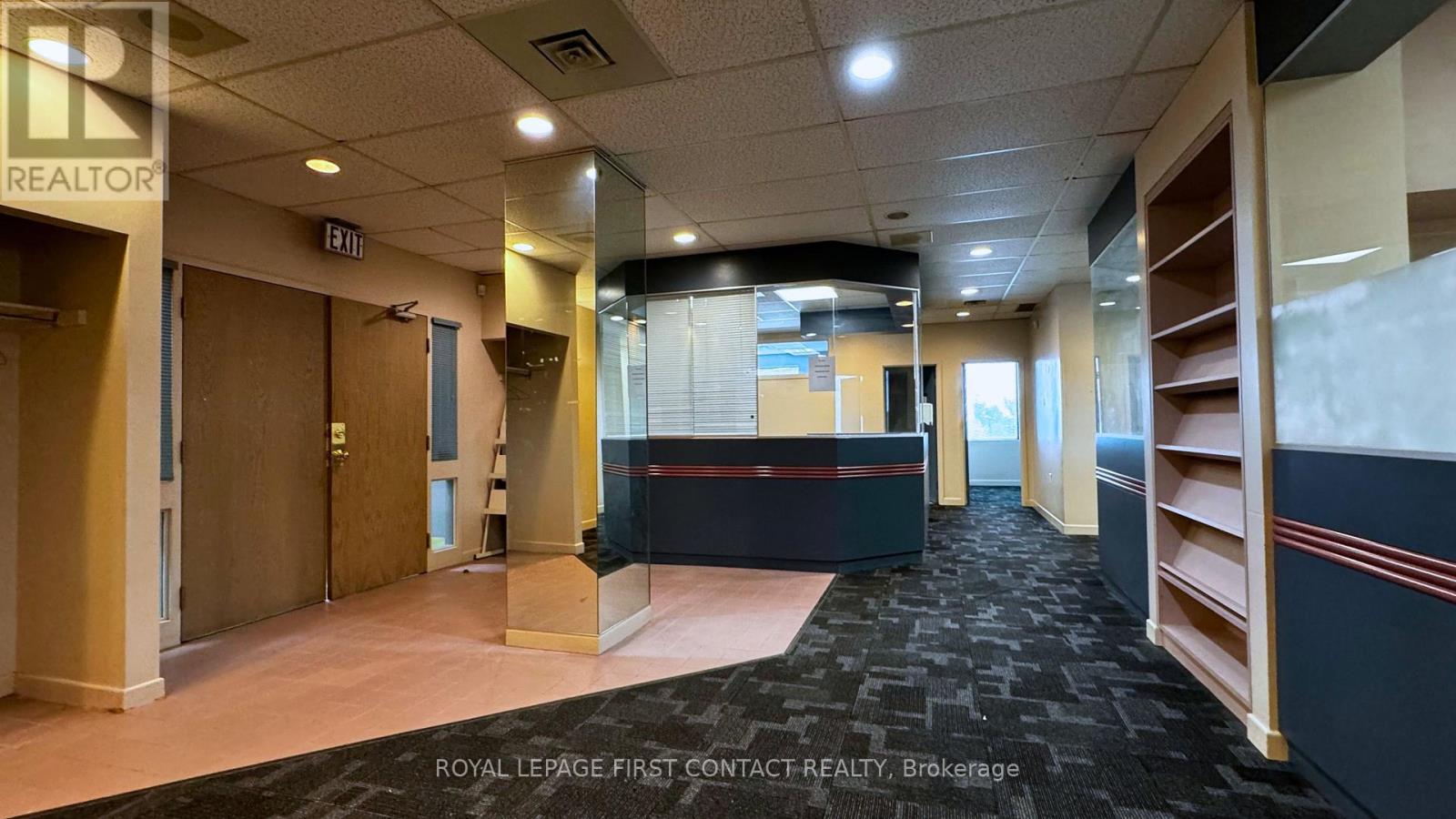 203 - 190 Cundles Road E, Barrie (Little Lake), Ontario  L4M 4S5 - Photo 3 - S12662498