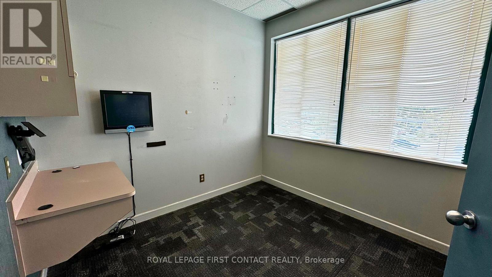 203 - 190 Cundles Road E, Barrie (Little Lake), Ontario  L4M 4S5 - Photo 6 - S12662498