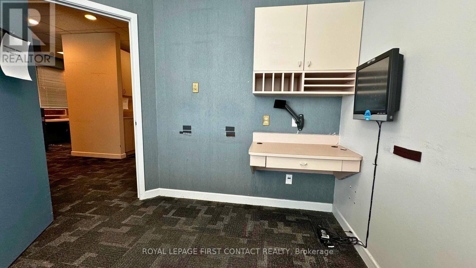 203 - 190 Cundles Road E, Barrie (Little Lake), Ontario  L4M 4S5 - Photo 9 - S12662498