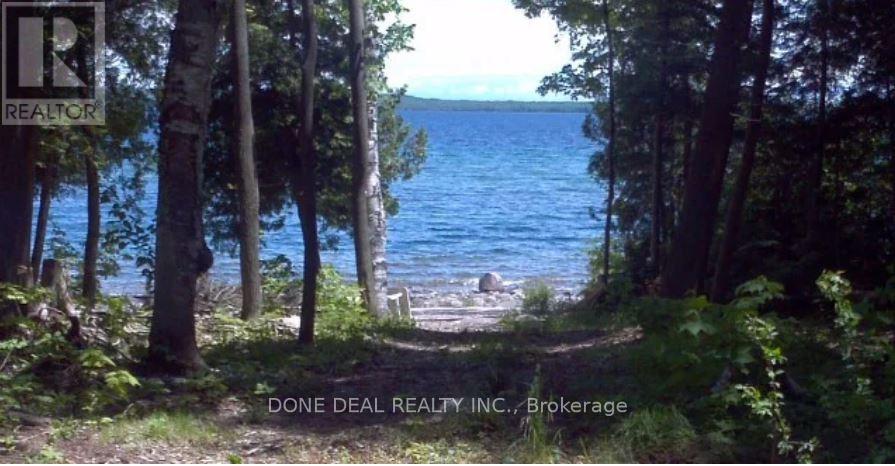 111 Nippissing Ridge Road, Tiny, Ontario  L9M 0H6 - Photo 3 - S12662512