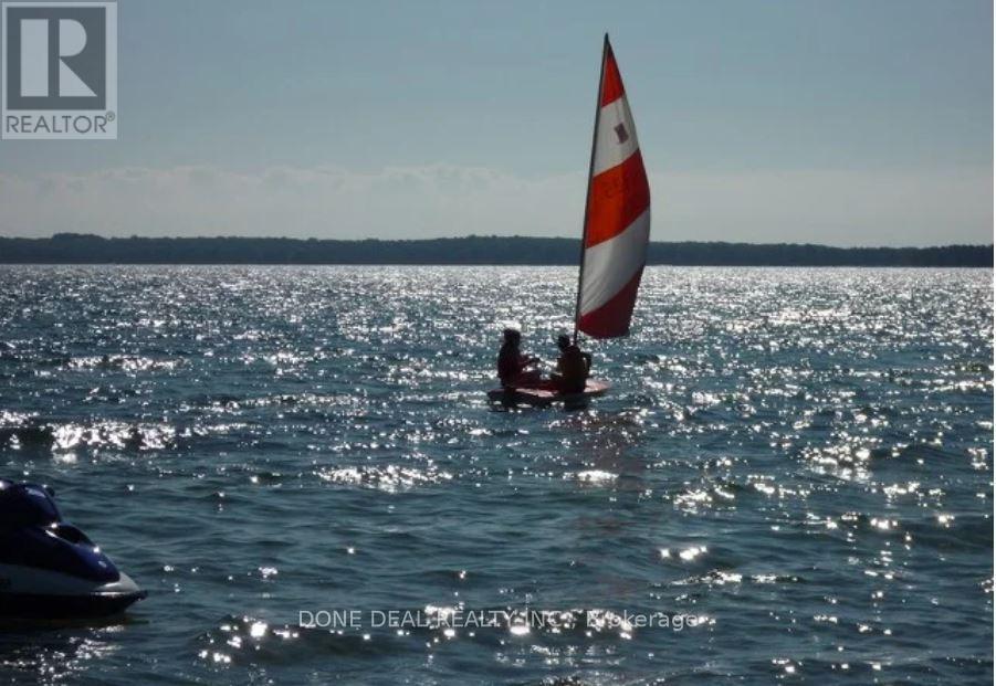 111 Nippissing Ridge Road, Tiny, Ontario  L9M 0H6 - Photo 4 - S12662512