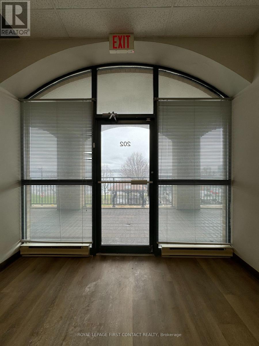 202 - 140 Dunlop Street E, Barrie (City Centre), Ontario  L4M 6H1 - Photo 25 - S12662536