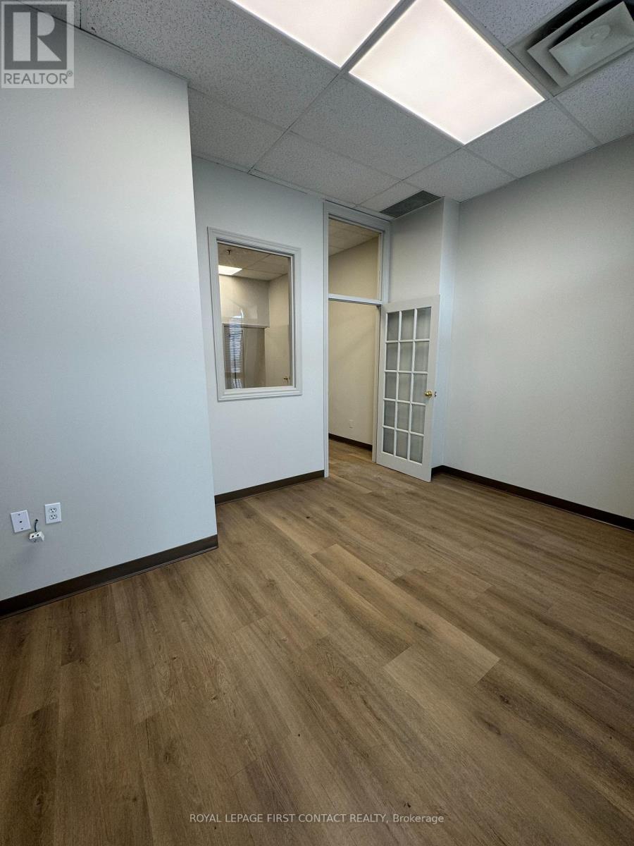 202 - 140 Dunlop Street E, Barrie (City Centre), Ontario  L4M 6H1 - Photo 6 - S12662536