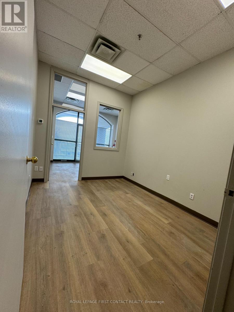 202 - 140 Dunlop Street E, Barrie (City Centre), Ontario  L4M 6H1 - Photo 8 - S12662536