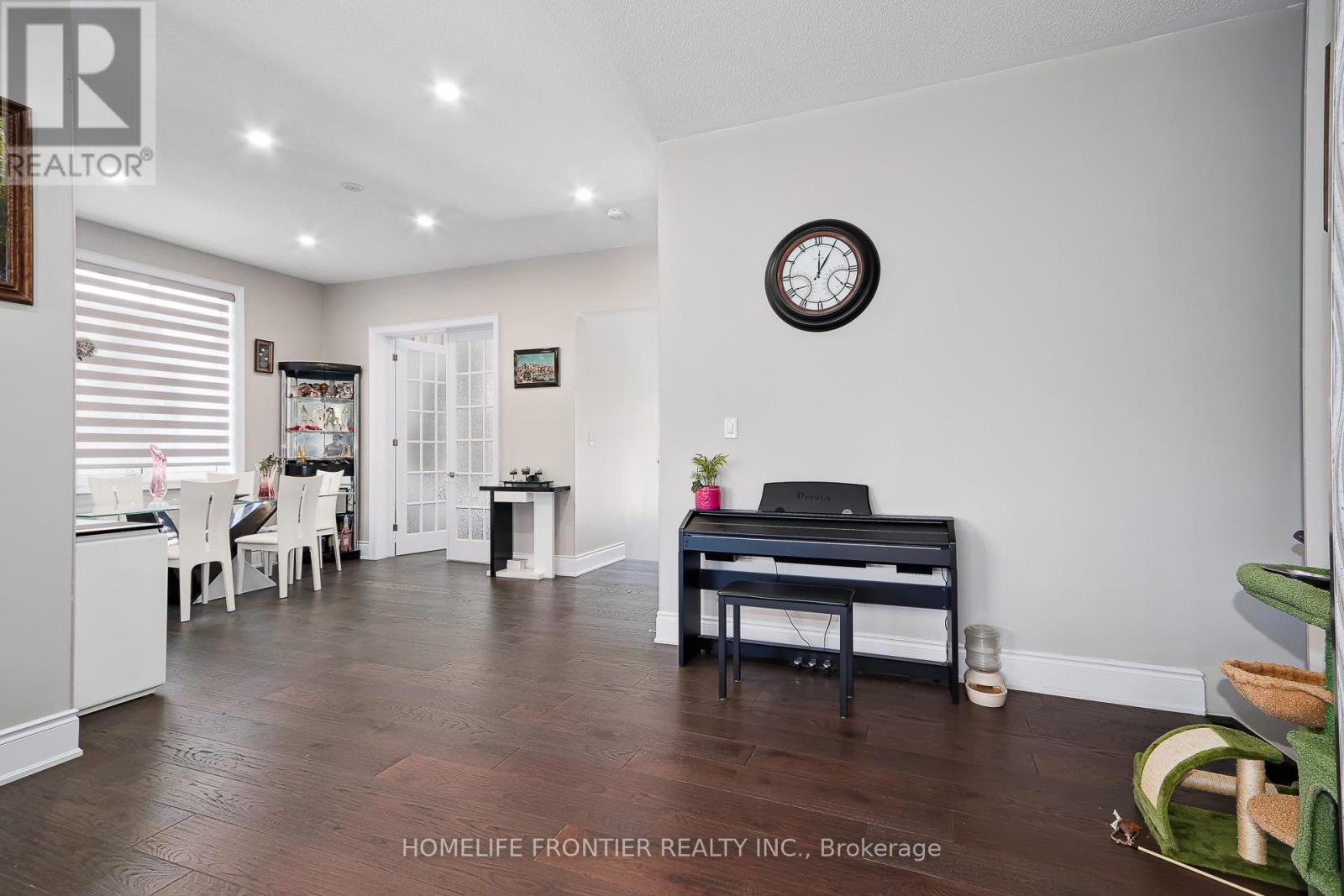 244 Ramblewood Drive, Wasaga Beach, Ontario  L9Z 0L5 - Photo 21 - S12662546