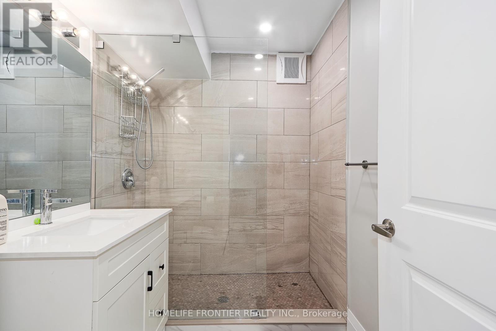 244 Ramblewood Drive, Wasaga Beach, Ontario  L9Z 0L5 - Photo 37 - S12662546