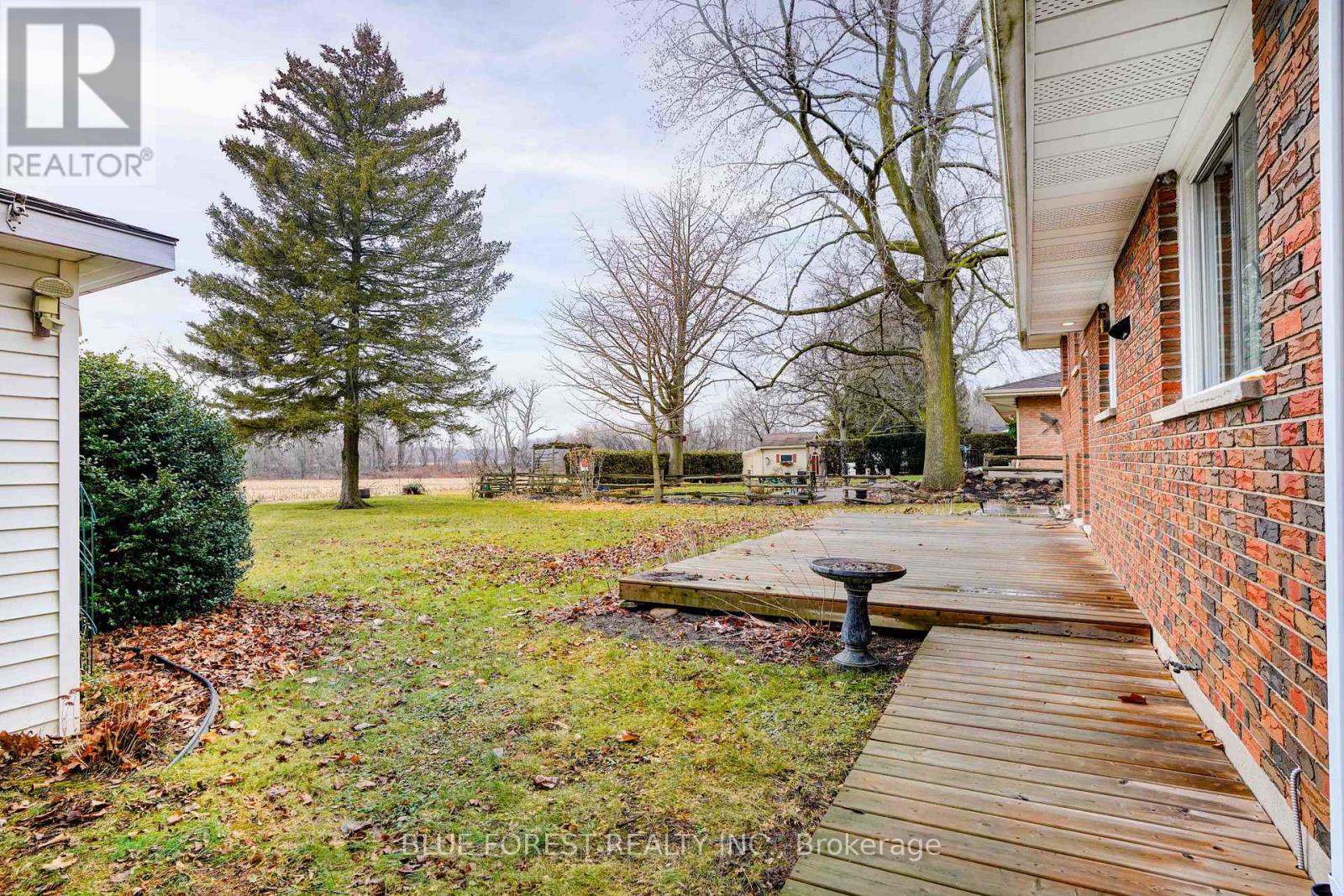 10915 Graham Road, West Elgin, Ontario  N0L 2P0 - Photo 37 - X12660936