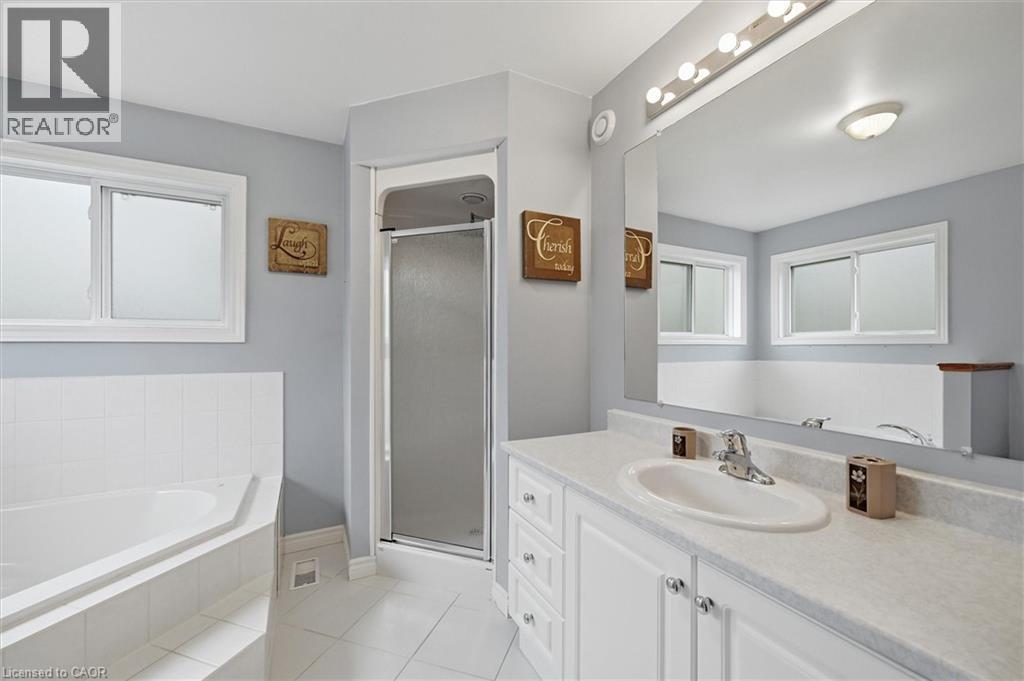 111 Gracehill Crescent, Freelton, Ontario  L8B 1A5 - Photo 21 - 40796049