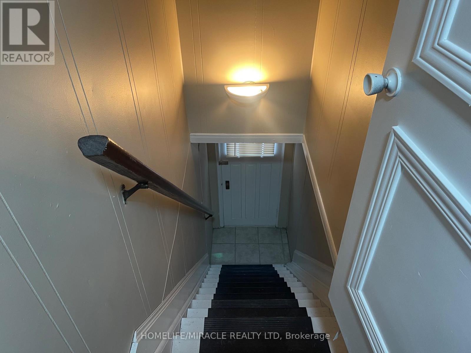 Upper Level - 707 Niagara Boulevard, Fort Erie, Ontario  L2A 3H2 - Photo 16 - X12661968