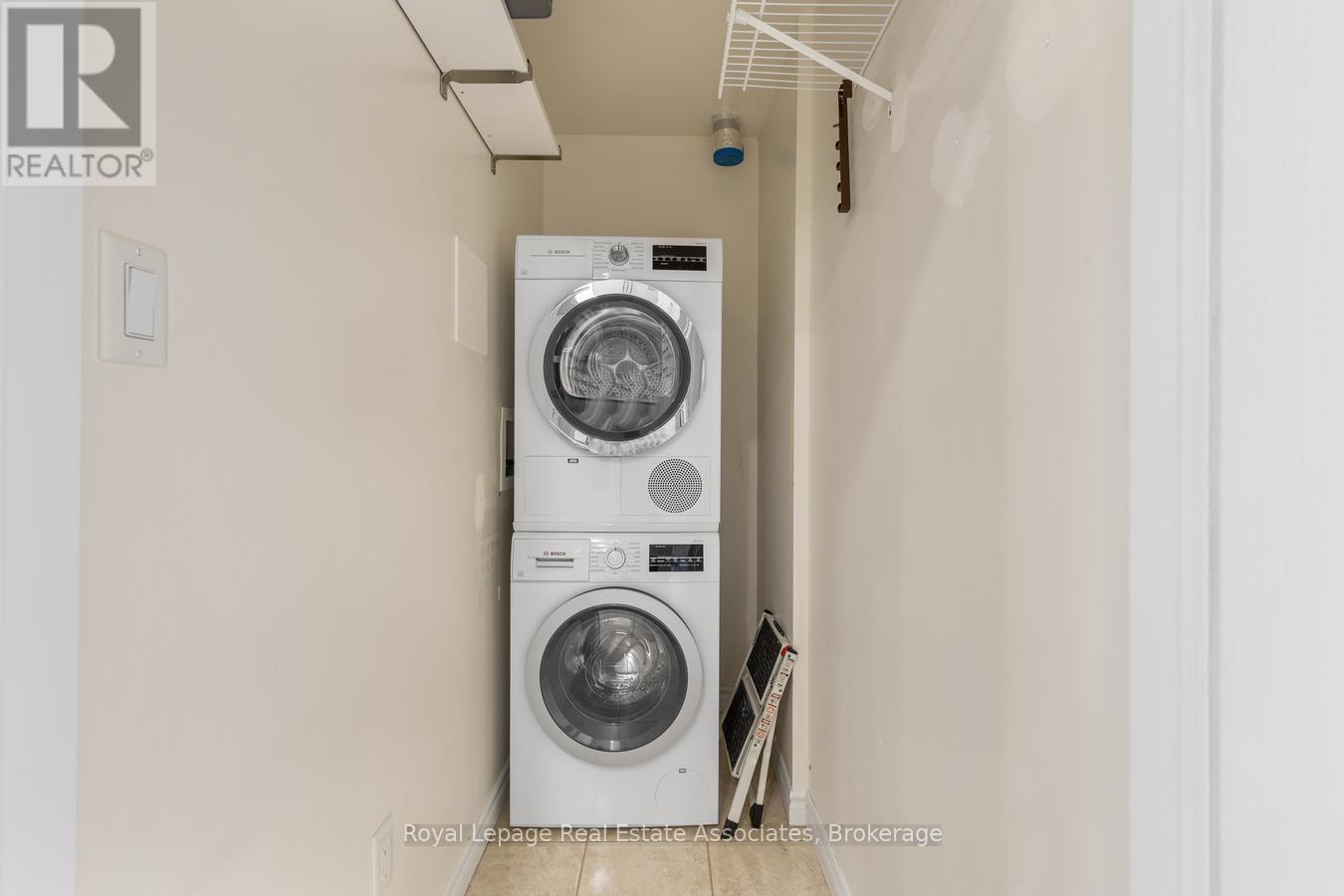 325 - 570 Lolita Gardens, Mississauga, Ontario  L5A 0A1 - Photo 20 - W12662288