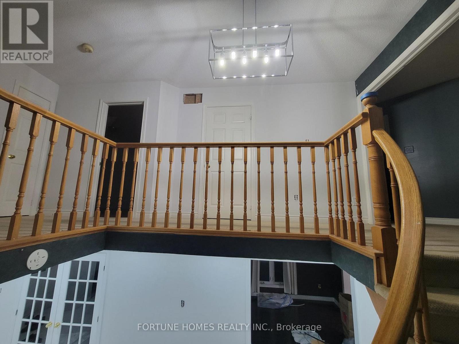 3704 Ketchum Court E, Mississauga, Ontario  L5L 4S4 - Photo 12 - W12662294