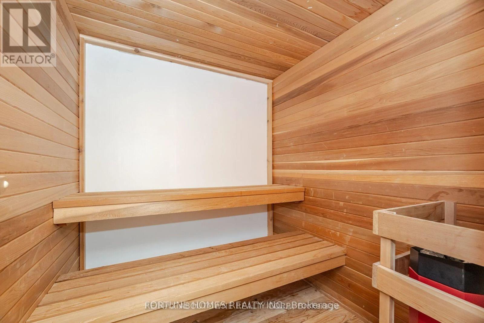 3704 Ketchum Court E, Mississauga, Ontario  L5L 4S4 - Photo 24 - W12662294