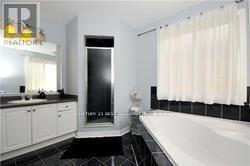 1086 Sprucedale Lane, Milton, Ontario  L9T 5P7 - Photo 10 - W12662304