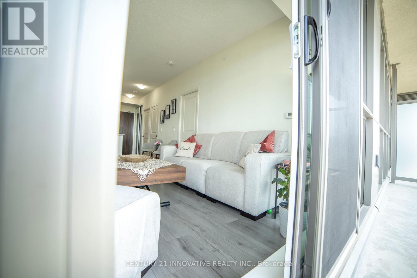 1803 - 349 Rathburn Road W, Mississauga, Ontario  L5B 0G9 - Photo 8 - W12662352