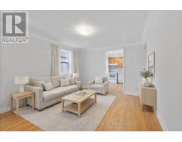 6 ROBINDALE AVENUE, Toronto, Ontario