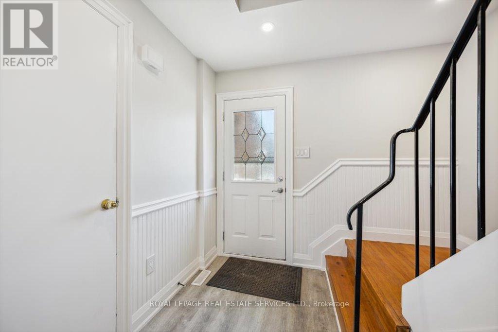 137 - 1520 Lancaster Drive, Oakville, Ontario  L6H 2Z2 - Photo 5 - W12662388