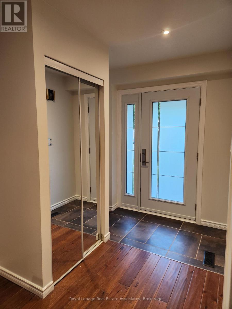 Upper - 2407 Mainroyal Street, Mississauga, Ontario  L5L 1E1 - Photo 16 - W12662396