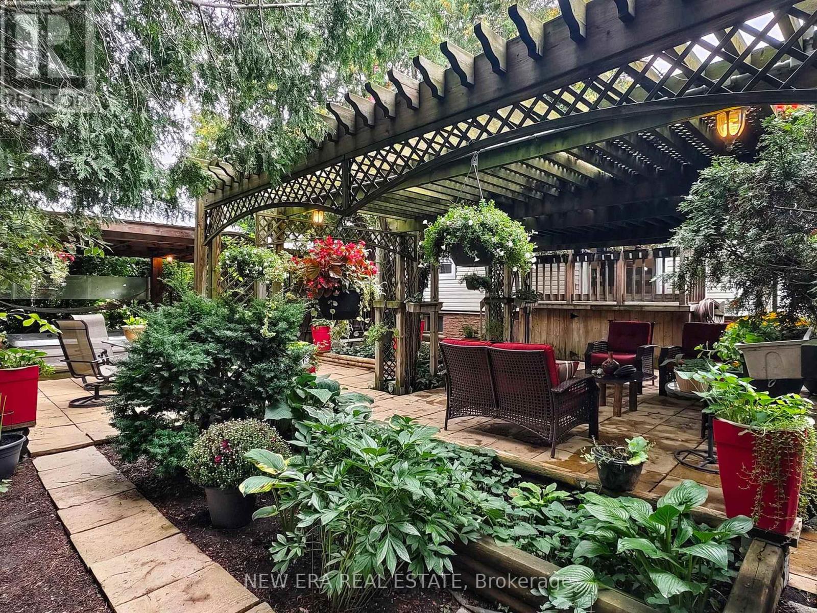 2669 Inlake Court, Mississauga, Ontario  L5N 2A6 - Photo 39 - W12662454