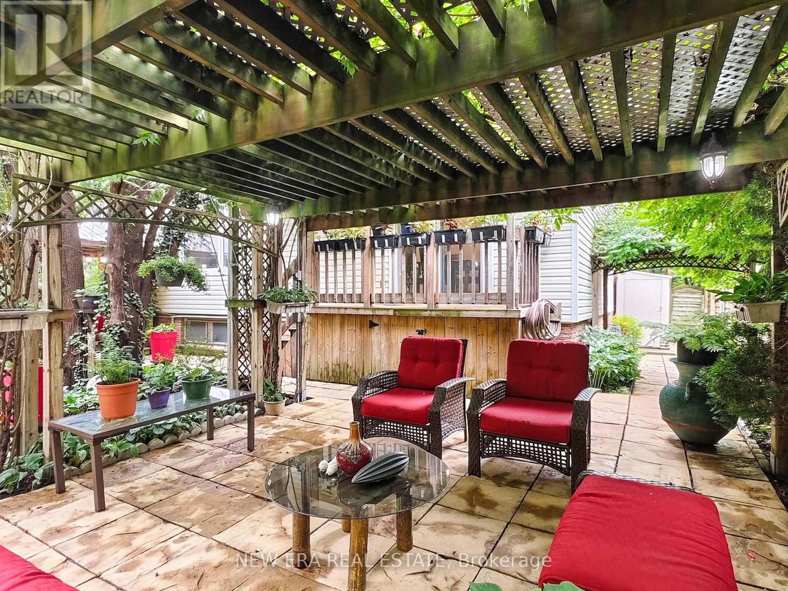 2669 Inlake Court, Mississauga, Ontario  L5N 2A6 - Photo 41 - W12662454