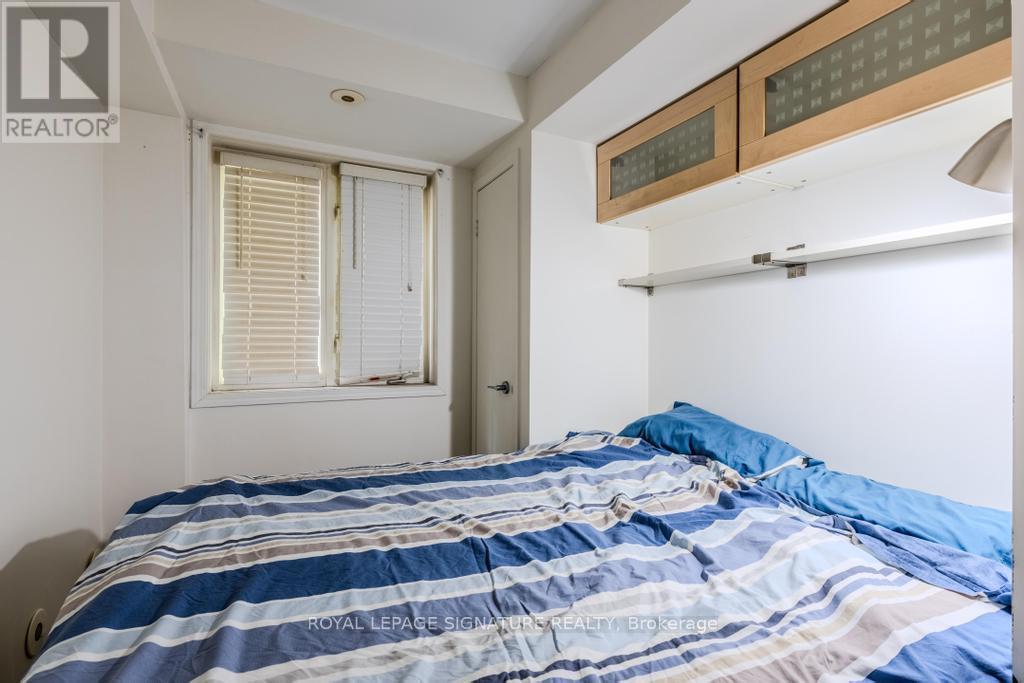 703 - 10 Laidlaw Street, Toronto, Ontario  M6K 1X2 - Photo 12 - W12662564