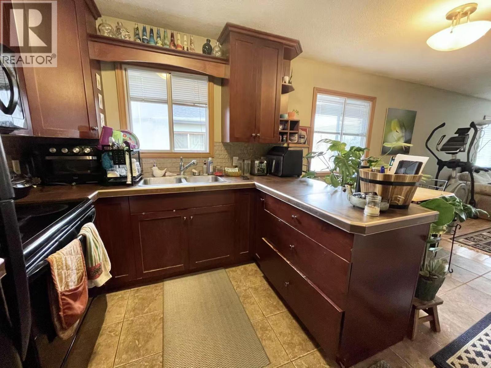 3408 16th Avenue, Vernon, British Columbia  V1T 1A8 - Photo 11 - 10354291