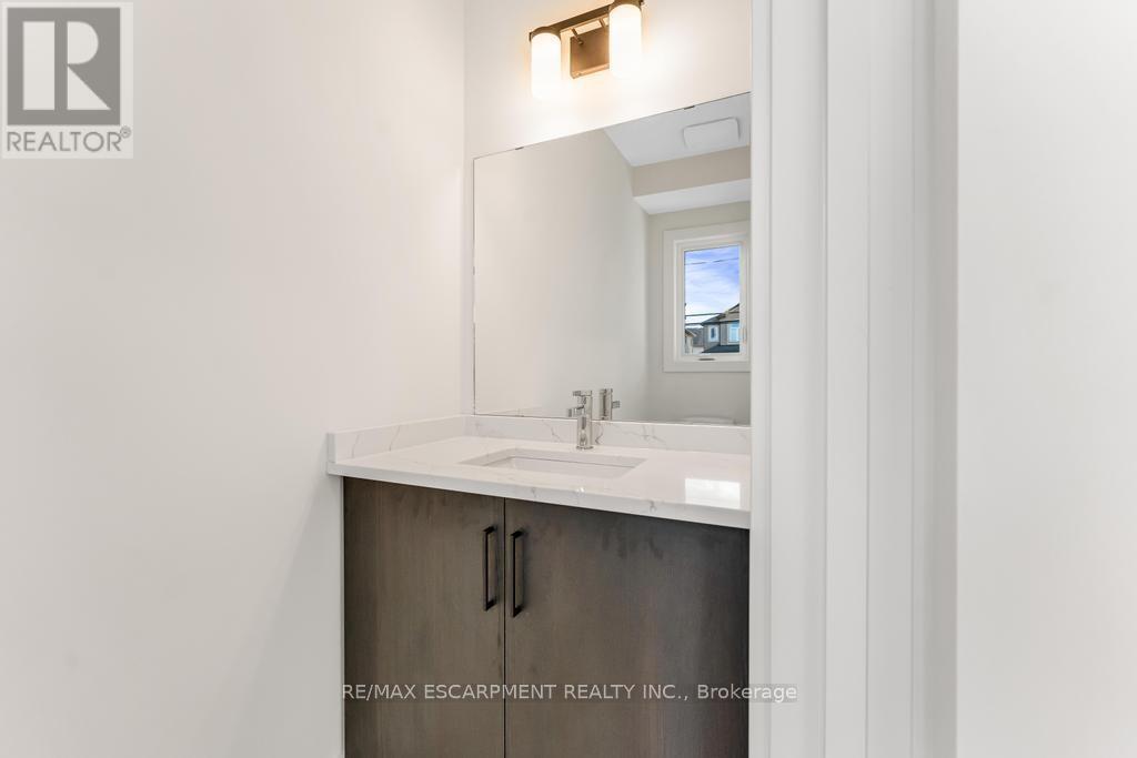 1313 Baseline Road, Hamilton, Ontario  L8E 5G1 - Photo 14 - X12662272