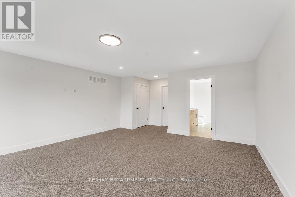 1313 Baseline Road, Hamilton, Ontario  L8E 5G1 - Photo 18 - X12662272