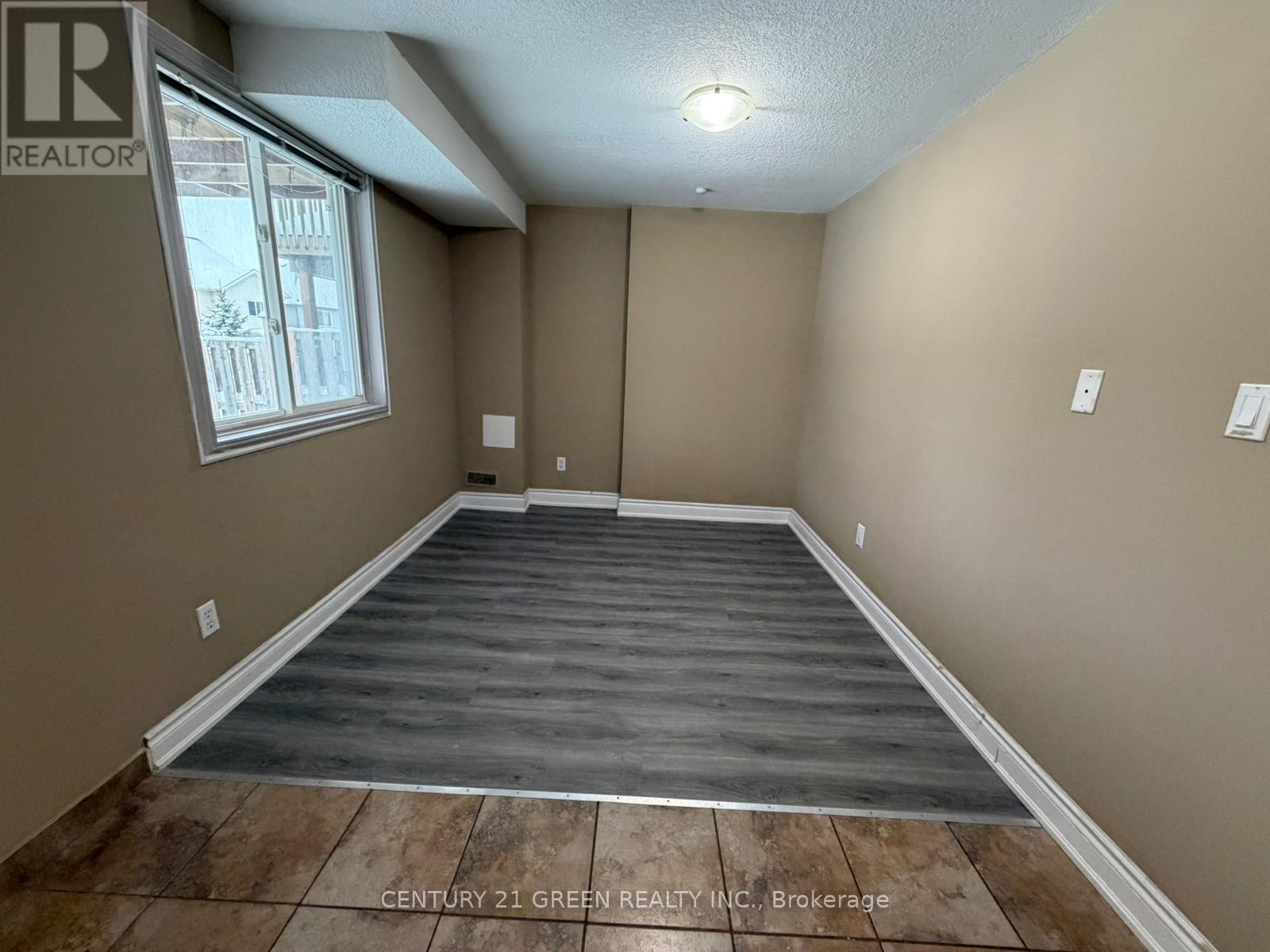 Unknown Address, ,     - Photo 6 - X12662284