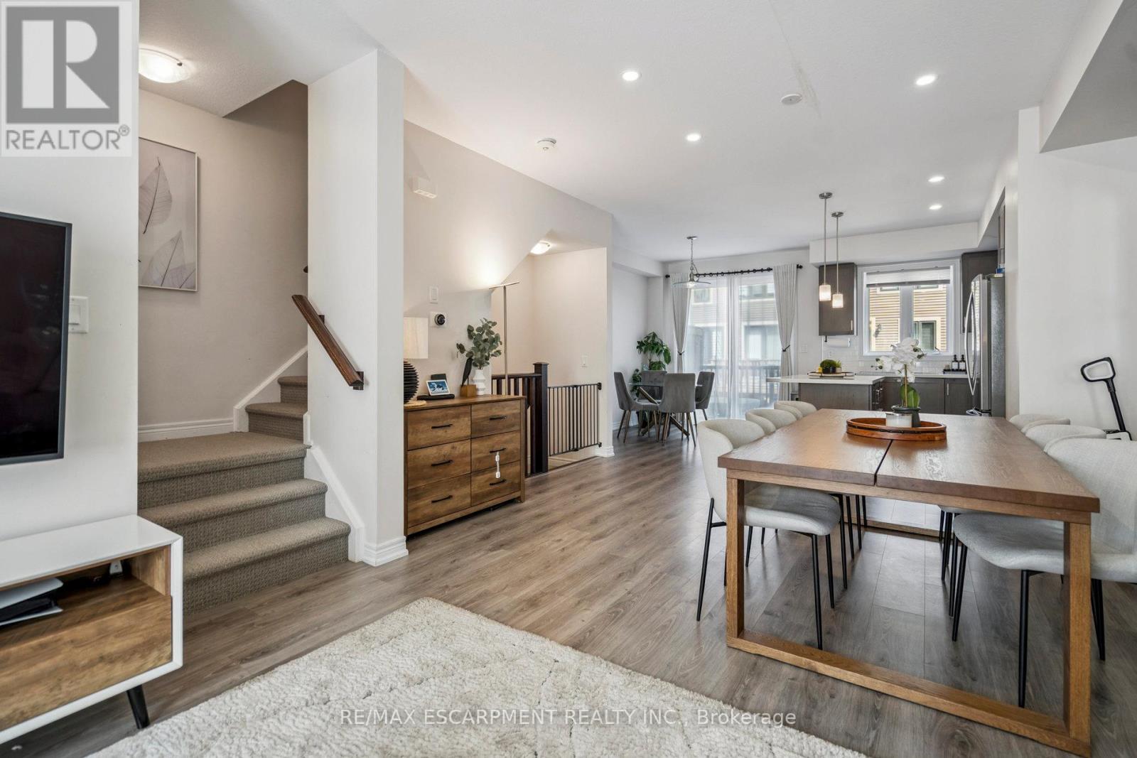 130 - 1890 Rymal Road E, Hamilton, Ontario  L0R 1P0 - Photo 15 - X12662286