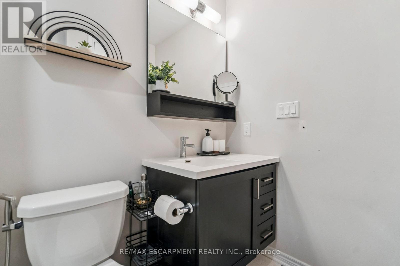 130 - 1890 Rymal Road E, Hamilton, Ontario  L0R 1P0 - Photo 25 - X12662286