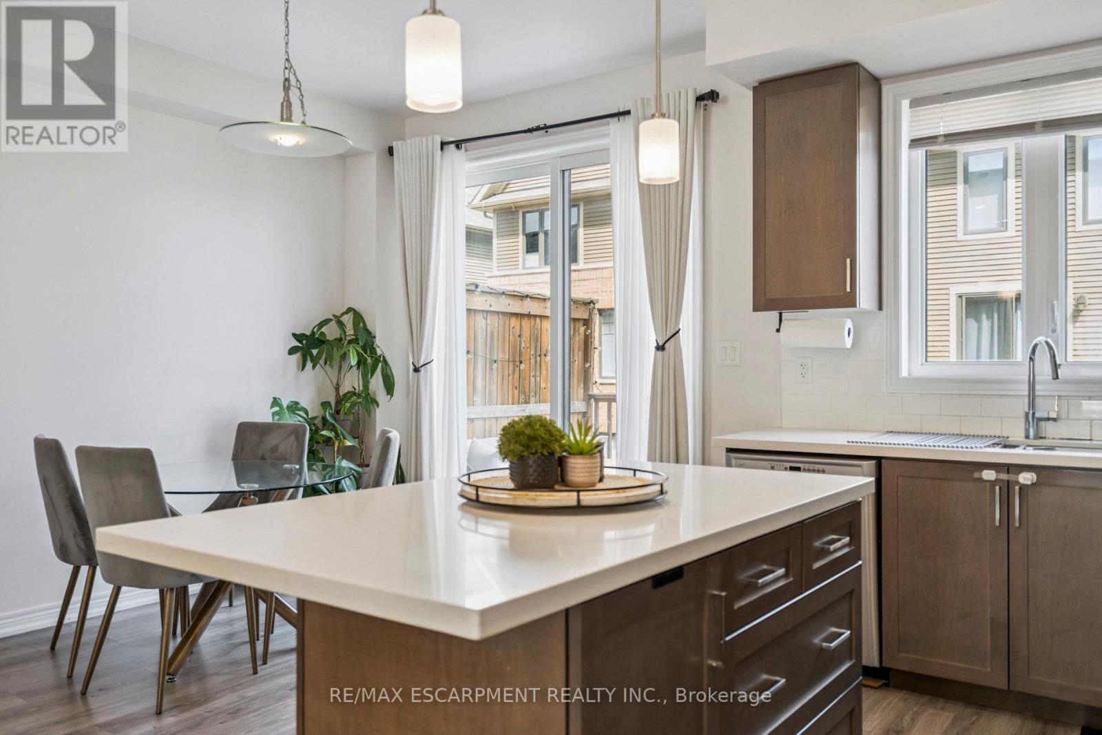 130 - 1890 Rymal Road E, Hamilton, Ontario  L0R 1P0 - Photo 9 - X12662286