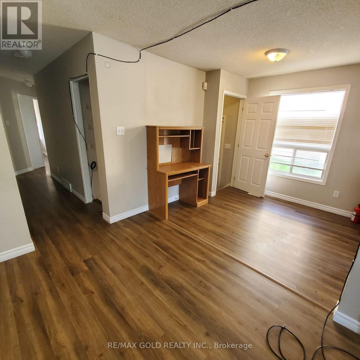 972 Prosperity Court, London East, Ontario  N5V 5C7 - Photo 4 - X12662336